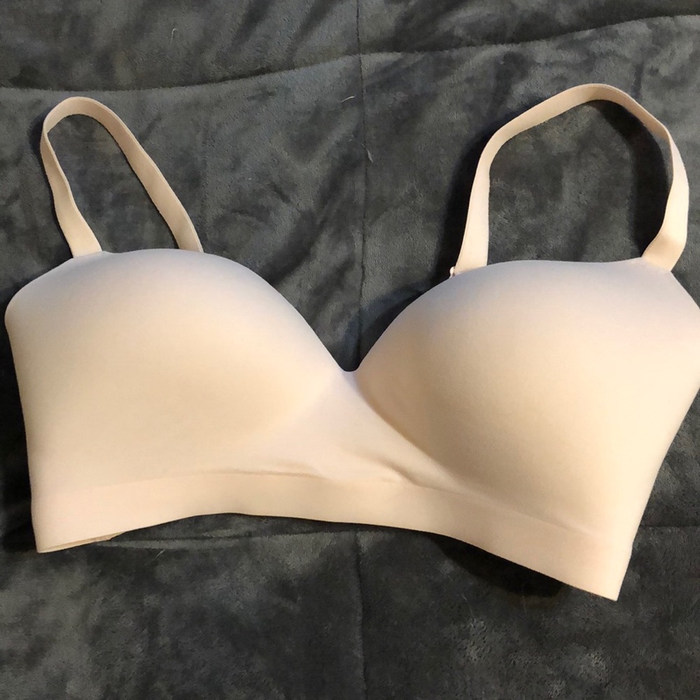 Soma ENBLISS Wireless Bra 36DD nwot